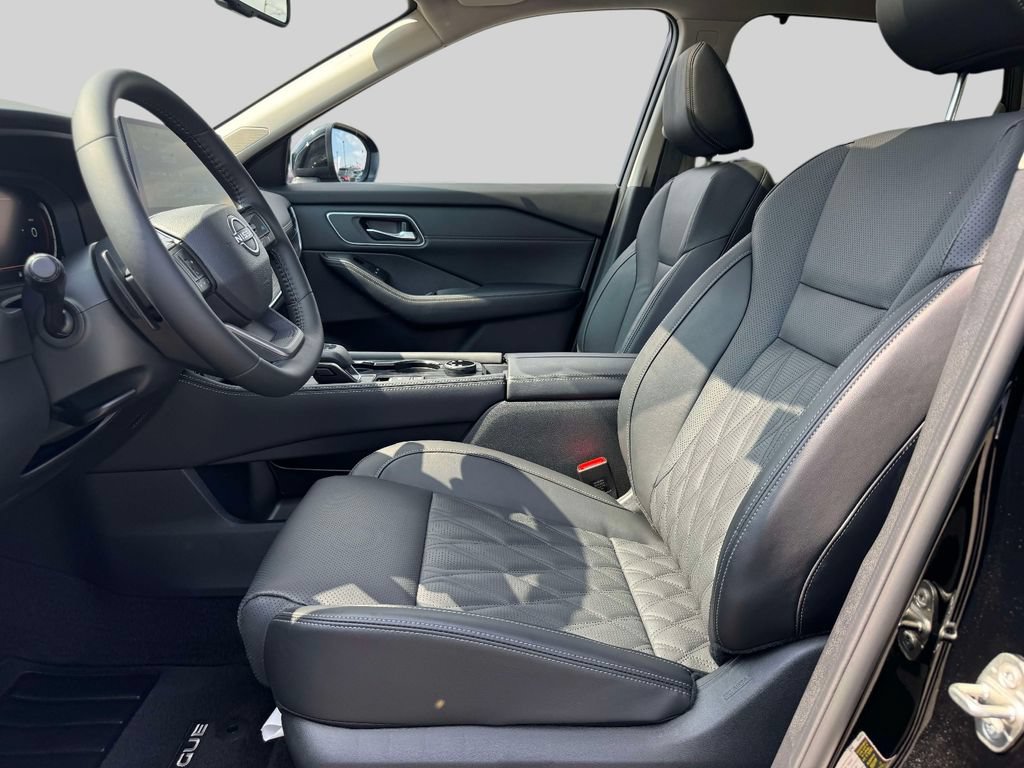 Certified 2026 Nissan Rogue Platinum AWD/4WD image 14