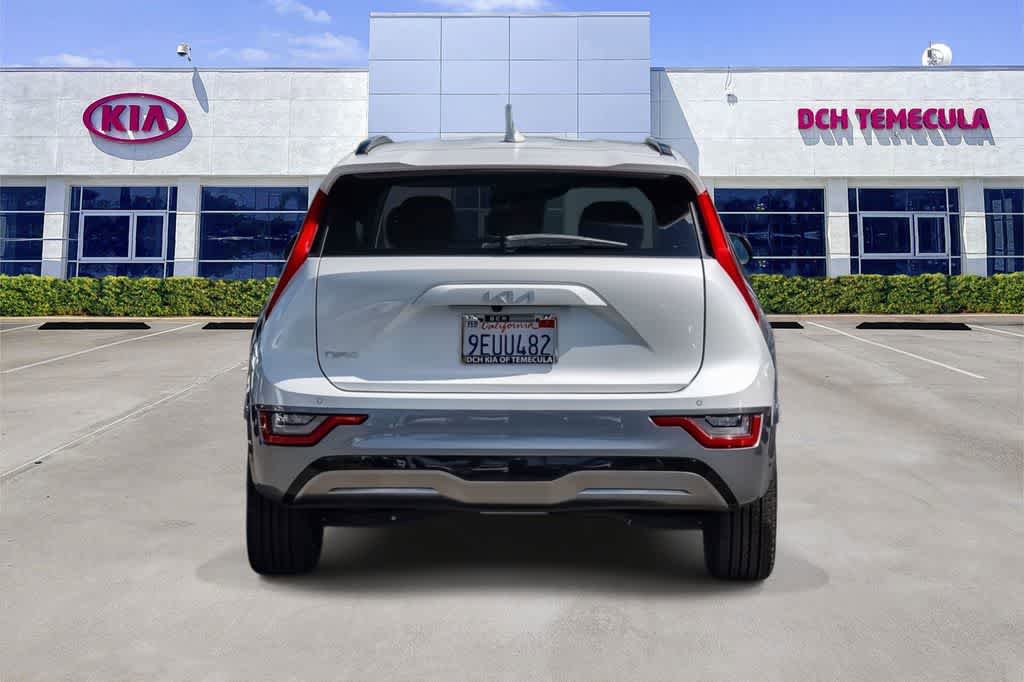 Certified 2023 Kia Niro Wave FWD image 5