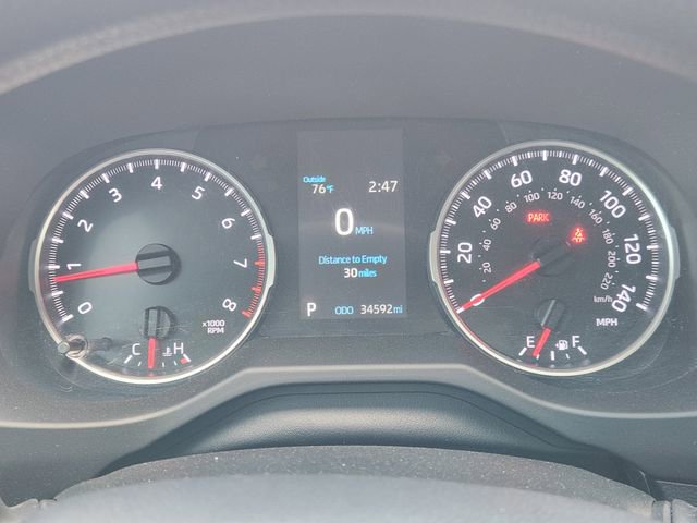 Used 2022 Toyota RAV4 LE image 11