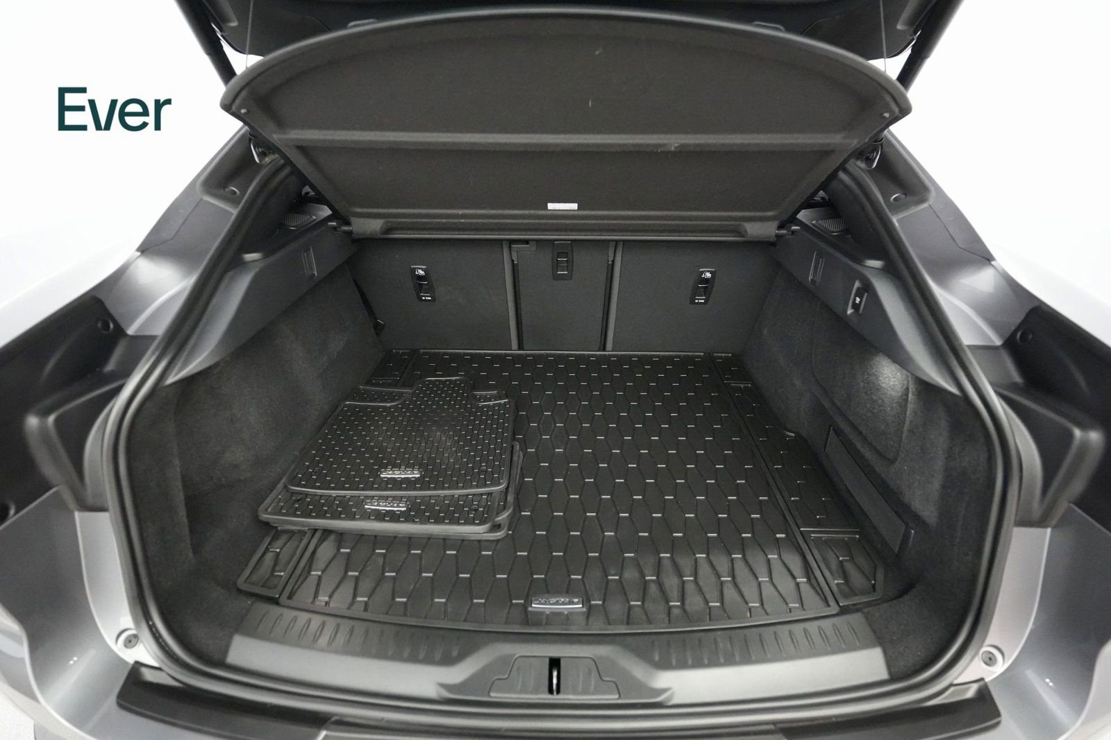 Used 2024 Jaguar I-PACE R-Dynamic HSE image 23