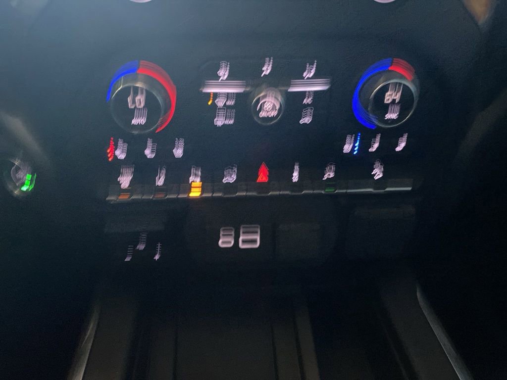 Used 2021 Chevrolet Silverado 3500 High Country w/ Technology Package image 8