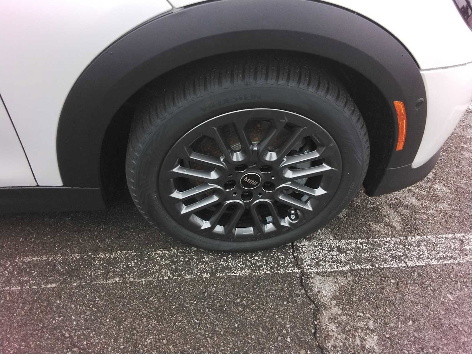 New 2025 MINI Cooper S image 2