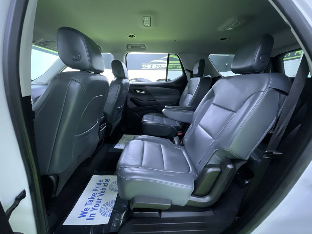Used 2018 Chevrolet Traverse LT w/ LPO, Black Accent Package image 27