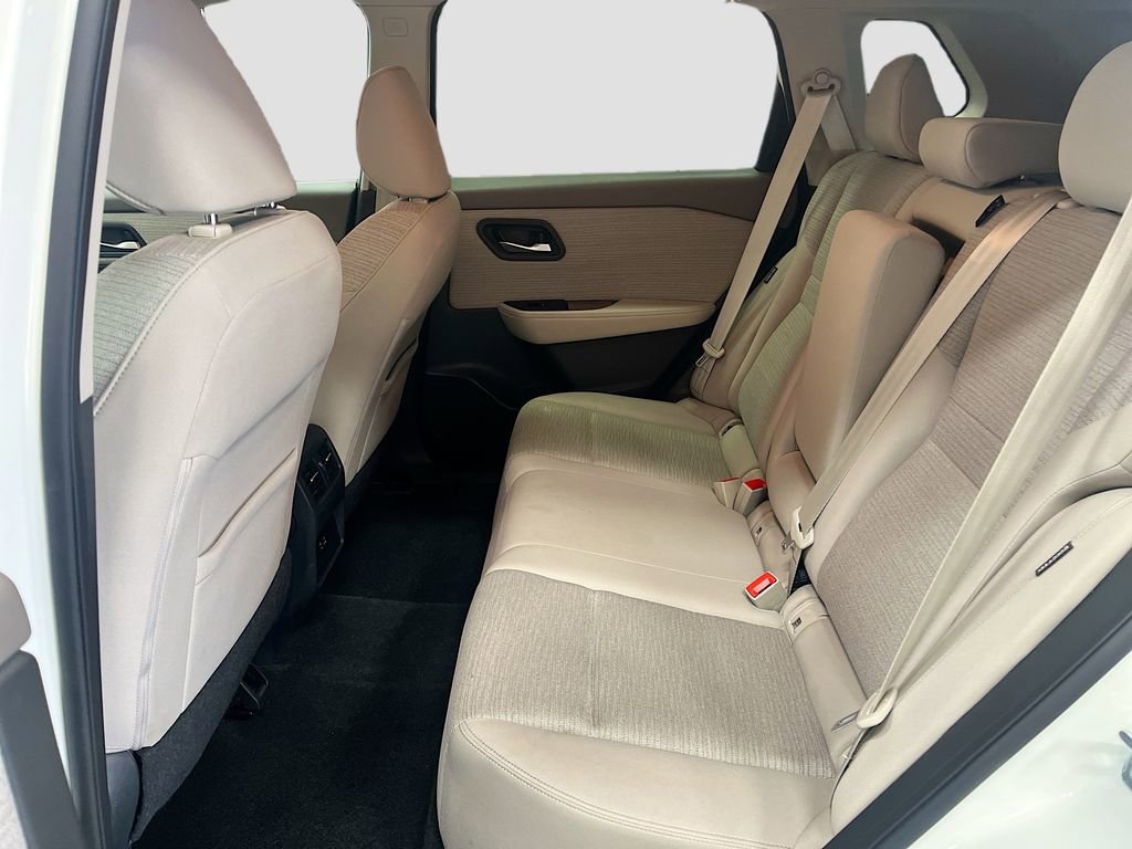 Used 2021 Nissan Rogue SV image 22