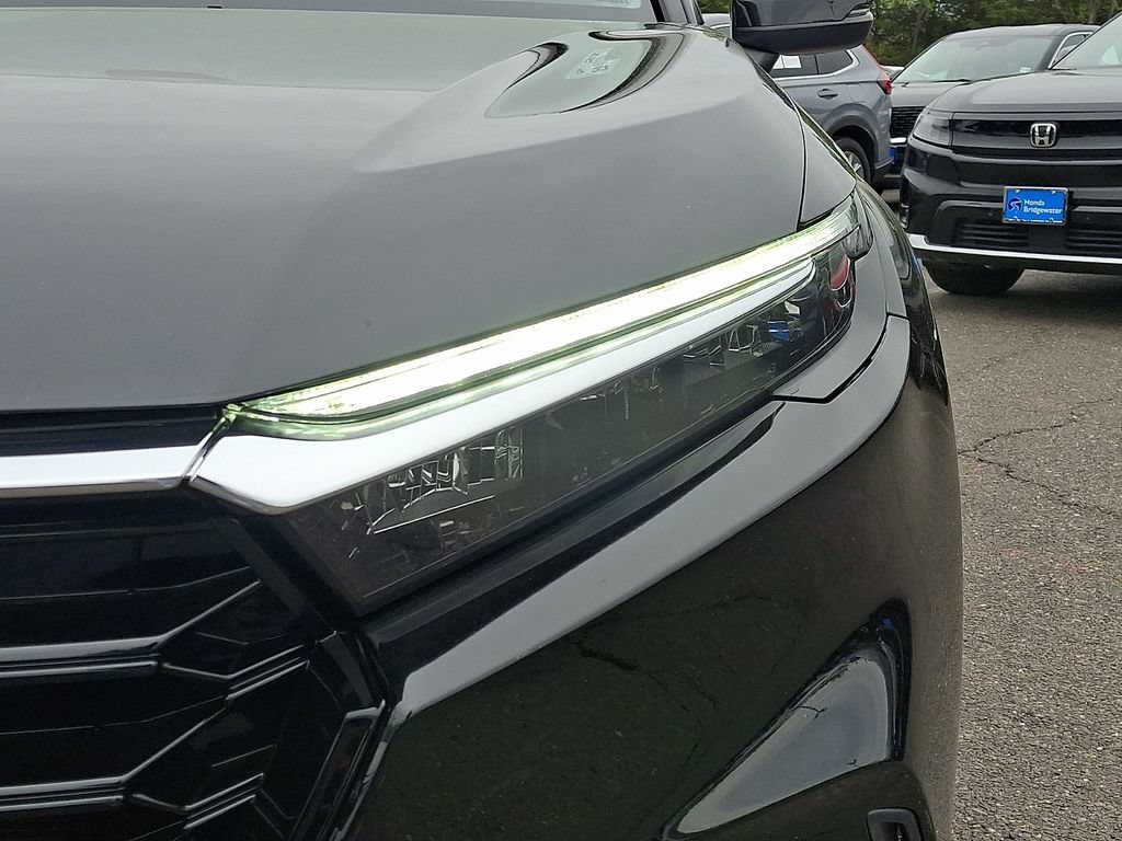 Used 2023 Honda CR-V EX image 9