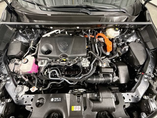 Certified 2022 Toyota RAV4 Limited w/ Limited Grade Weather Package AWD/4WD image 32