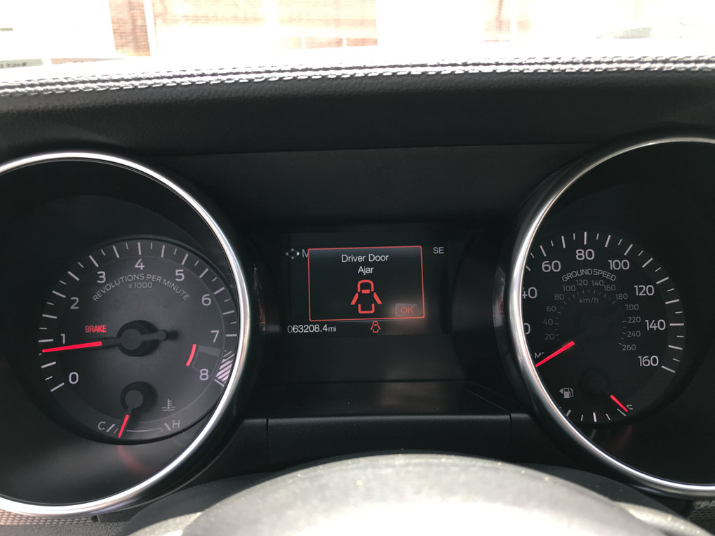 Used 2020 Ford Mustang GT w/ Black Accent Package RWD image 15
