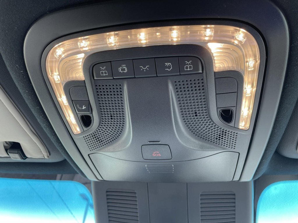 Used 2024 Mercedes-Benz Sprinter 3500 image 27