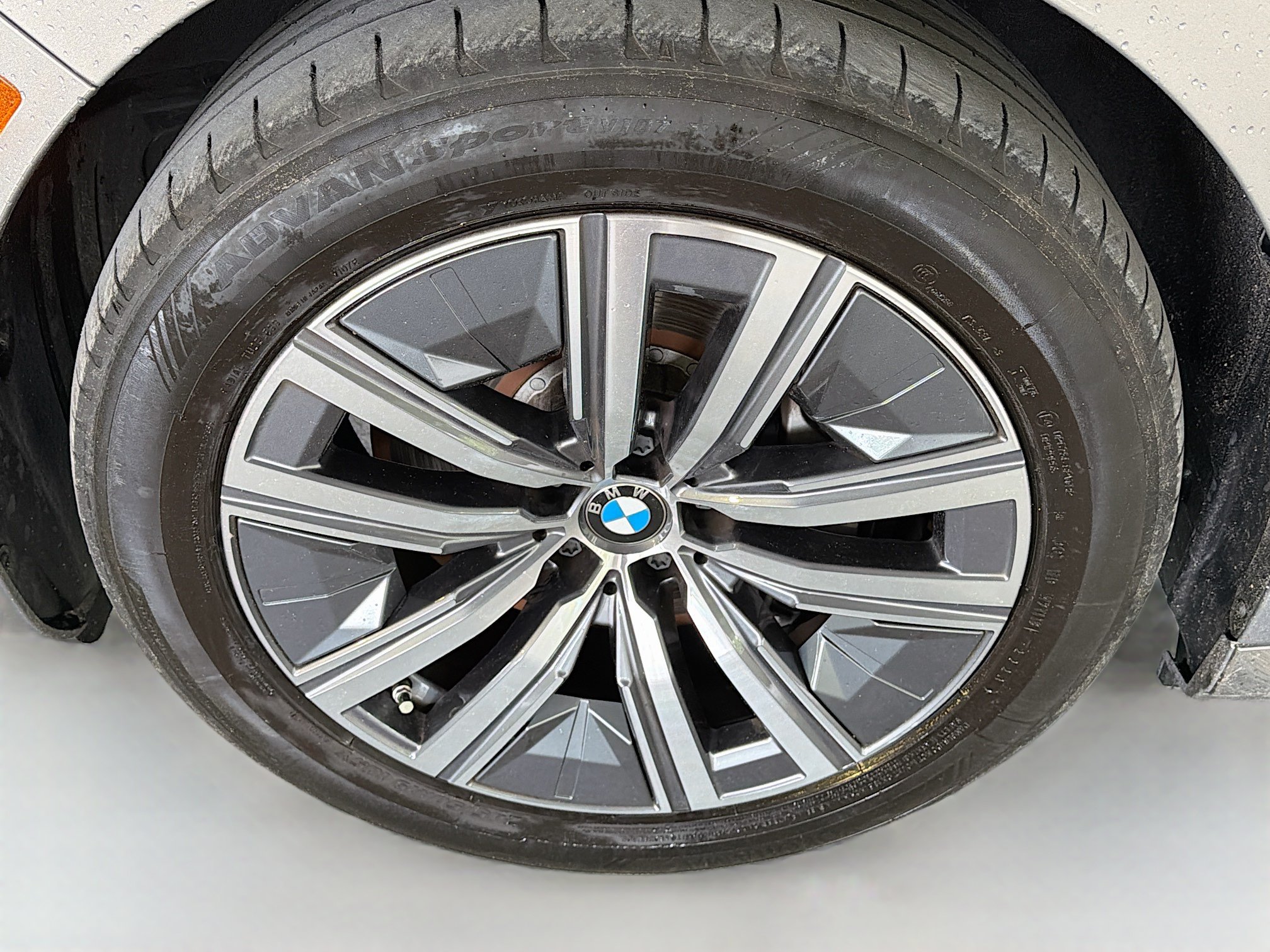 Used 2024 BMW i7 eDrive50 RWD image 41