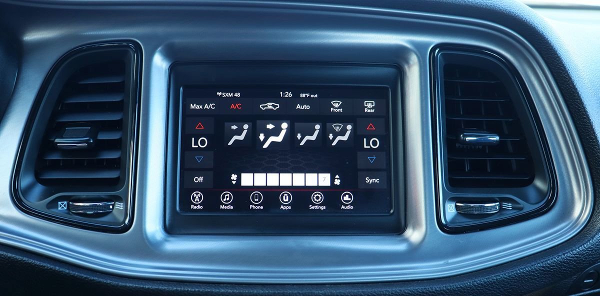 Used 2023 Dodge Challenger SXT RWD image 41