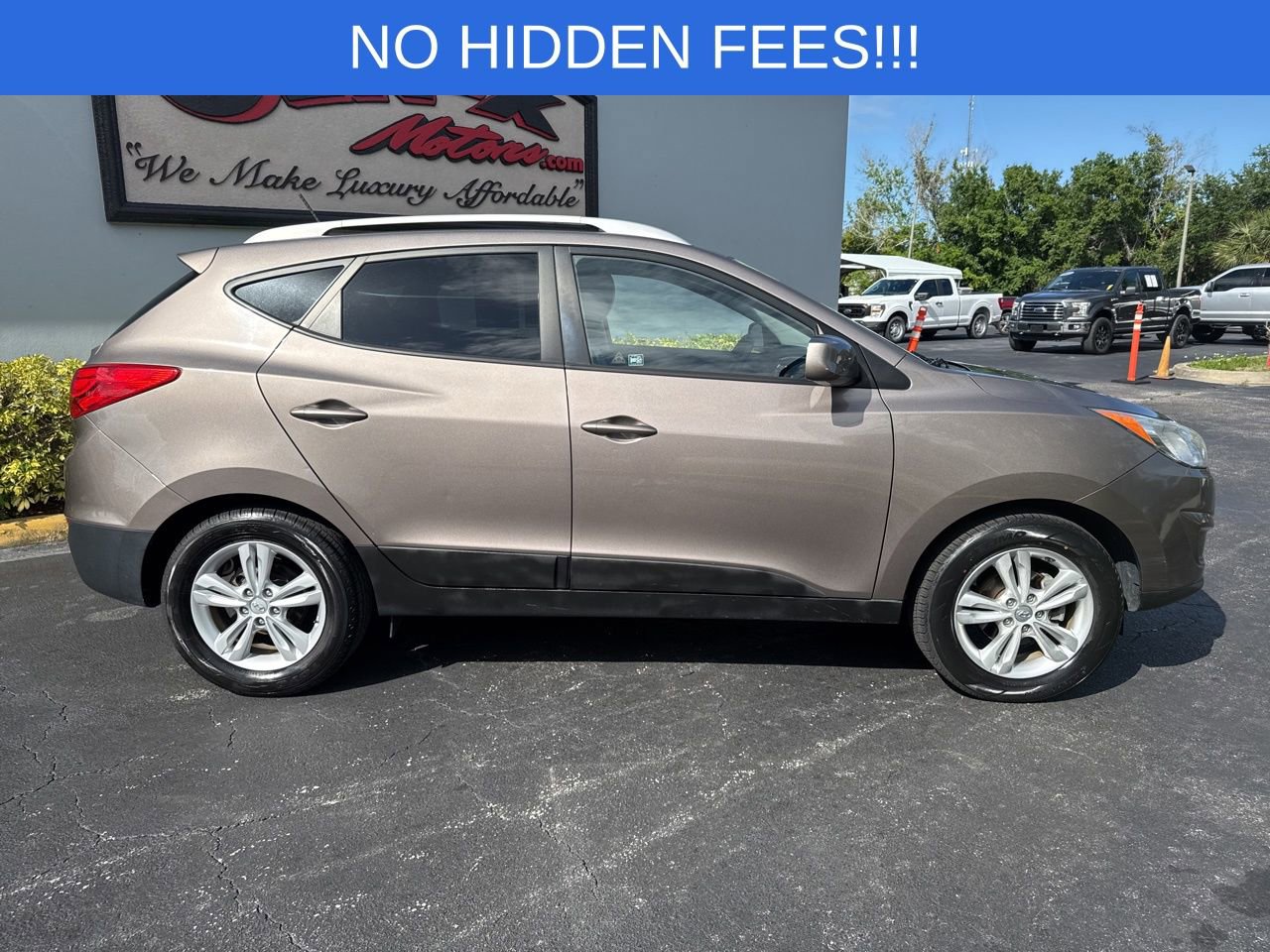 Used 2011 Hyundai Tucson GLS image 2
