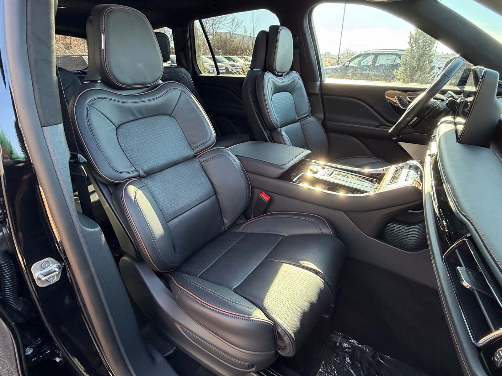 New 2026 Lincoln Aviator Black Label AWD/4WD image 12