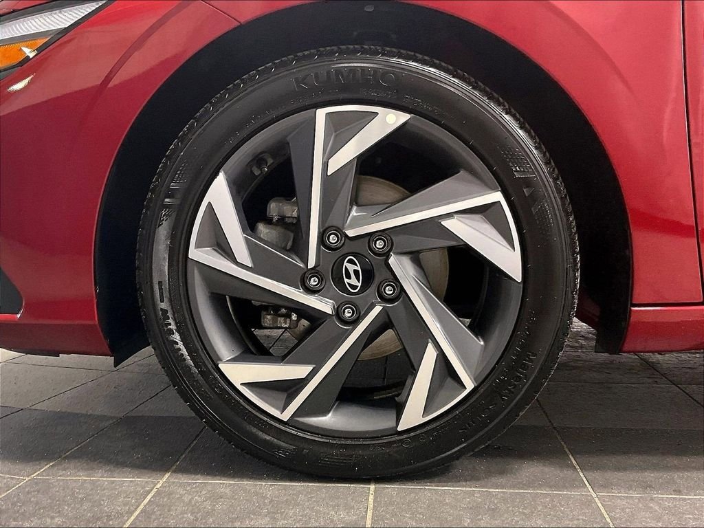 Certified 2025 Hyundai Elantra Sport FWD image 7