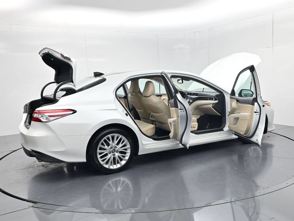 Used 2018 Toyota Camry XLE FWD image 54
