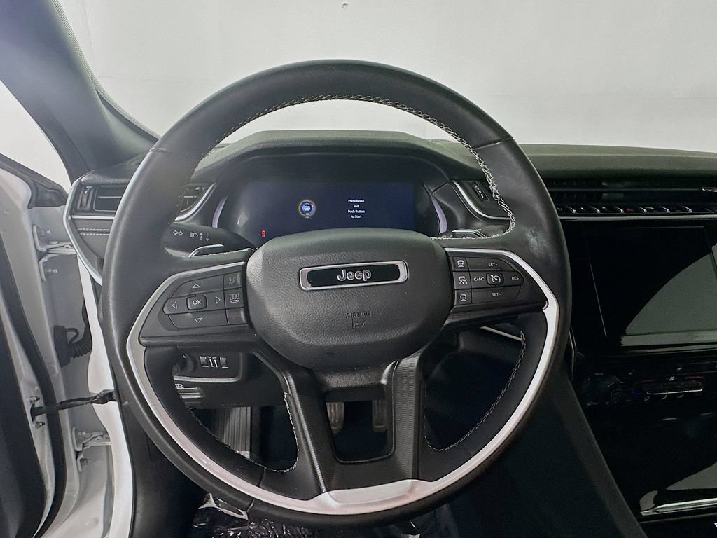 Certified 2023 Jeep Grand Cherokee Altitude AWD/4WD image 19