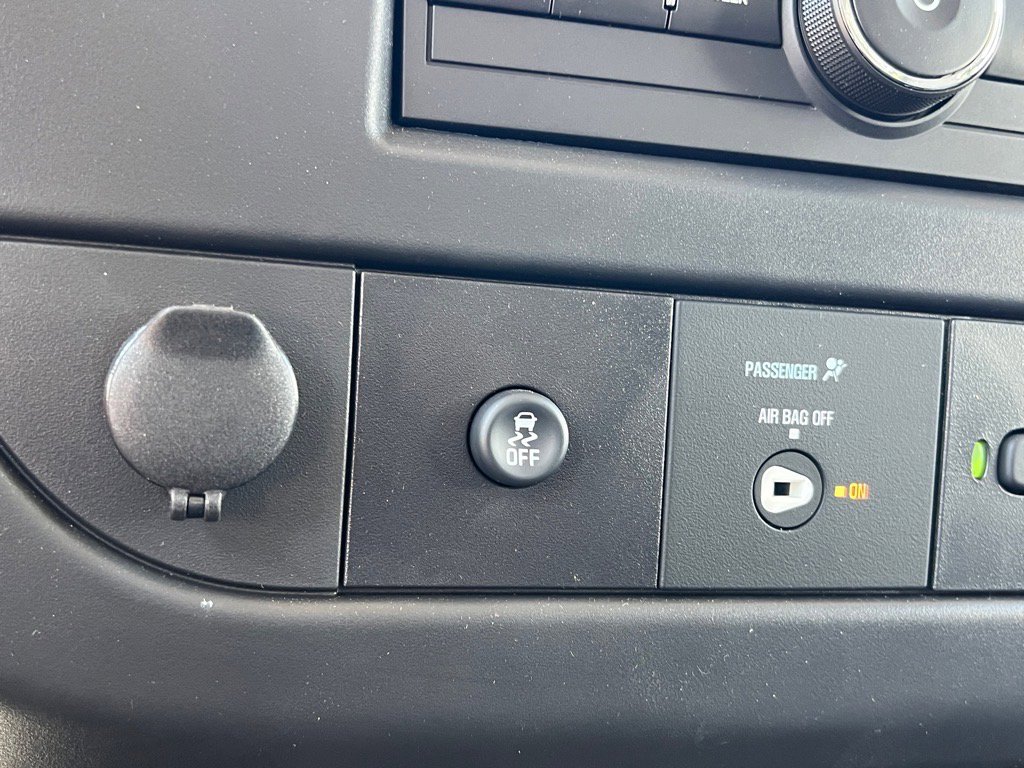 New 2025 GMC Savana 2500 w/ Driver Convenience Package RWD image 7