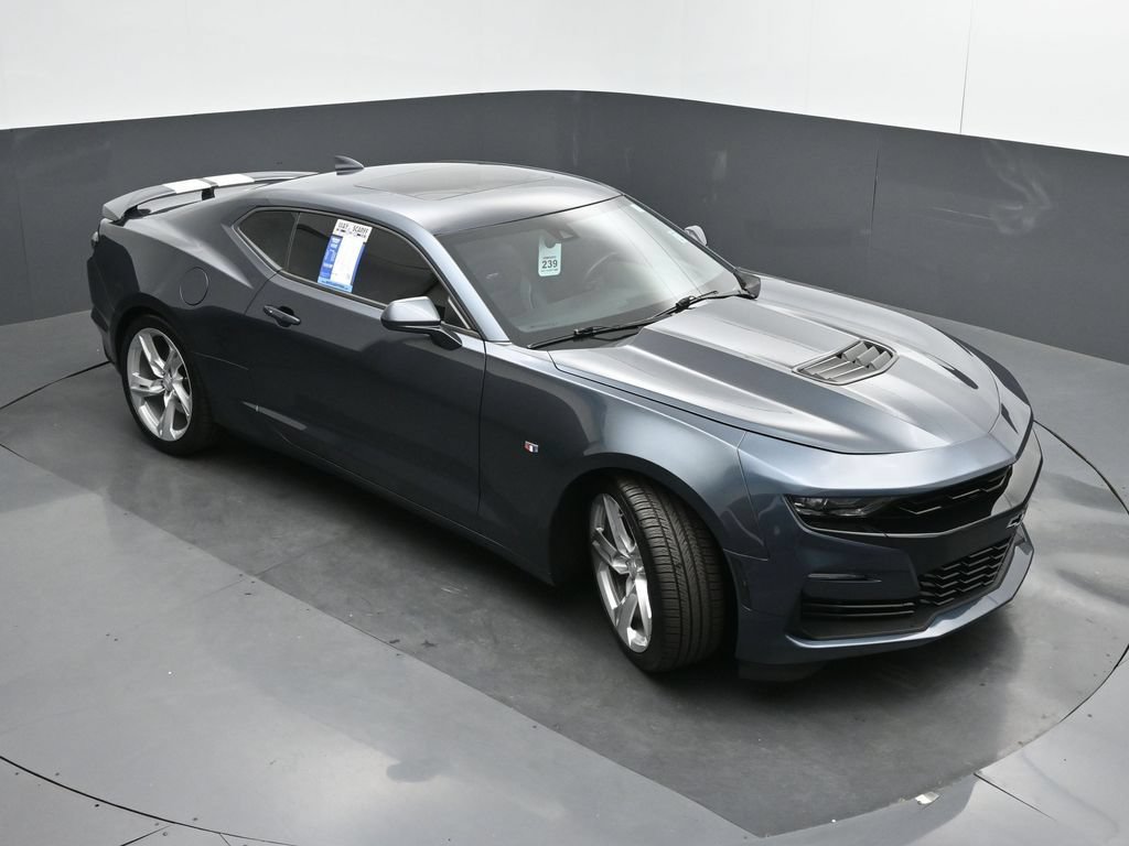 Used 2019 Chevrolet Camaro SS RWD image 41
