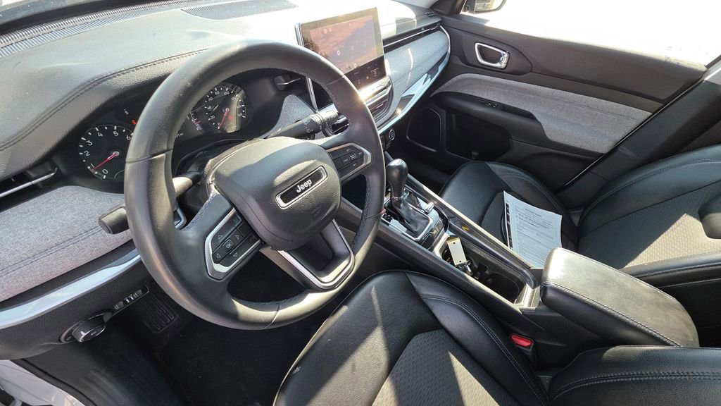 Used 2022 Jeep Compass Latitude AWD/4WD image 24