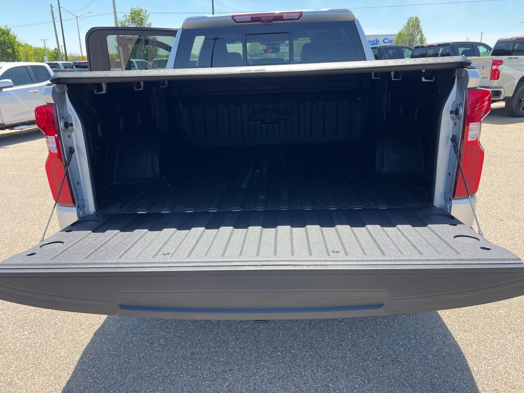 Used 2022 Chevrolet Silverado 1500 LTZ w/ LTZ Premium Package AWD/4WD image 47