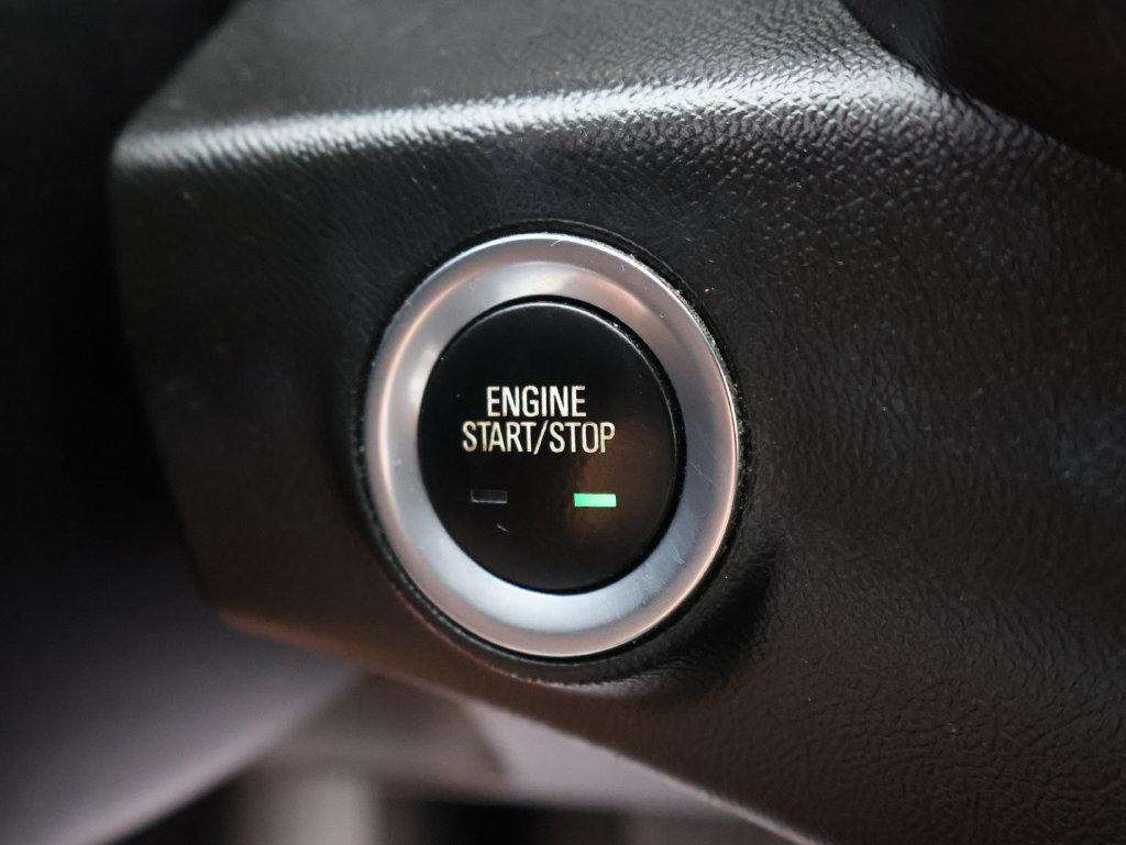 Used 2018 GMC Terrain SLE w/ Driver Convenience Package FWD image 28