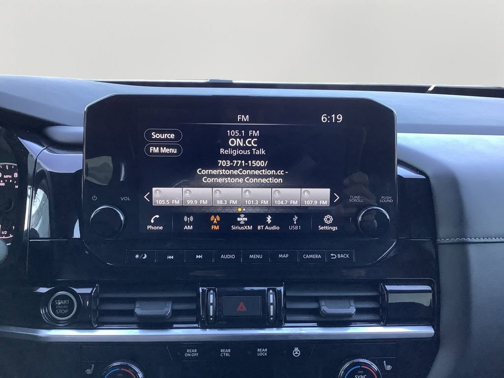 Used 2023 Nissan Pathfinder SL image 18