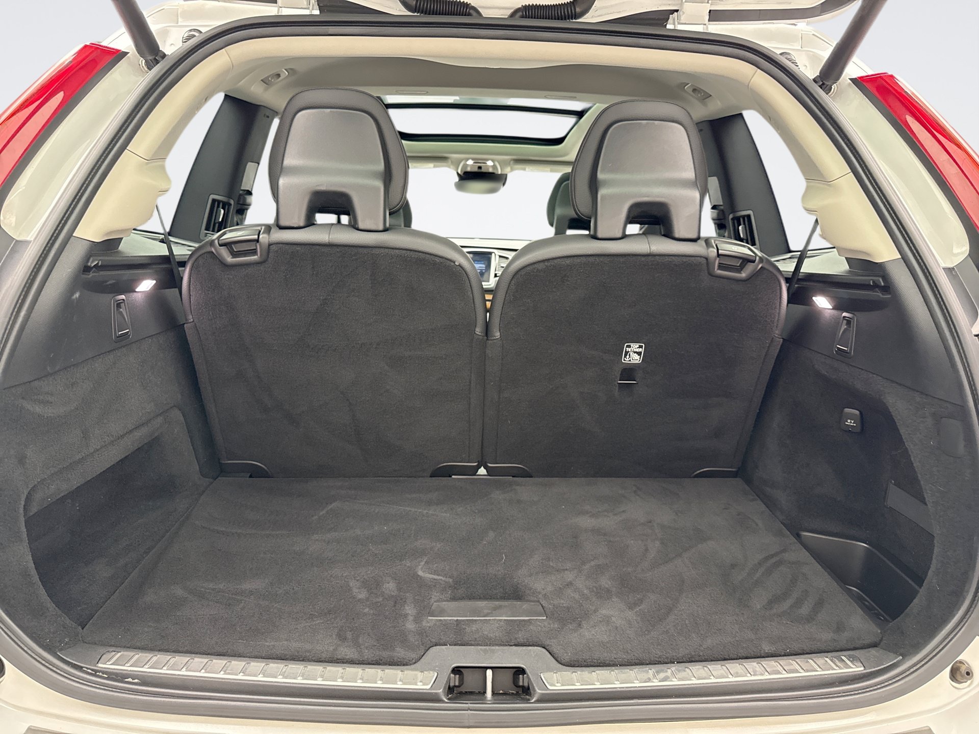 Used 2021 Volvo XC90 T8 Inscription Expression w/ Advanced Package AWD/4WD image 24