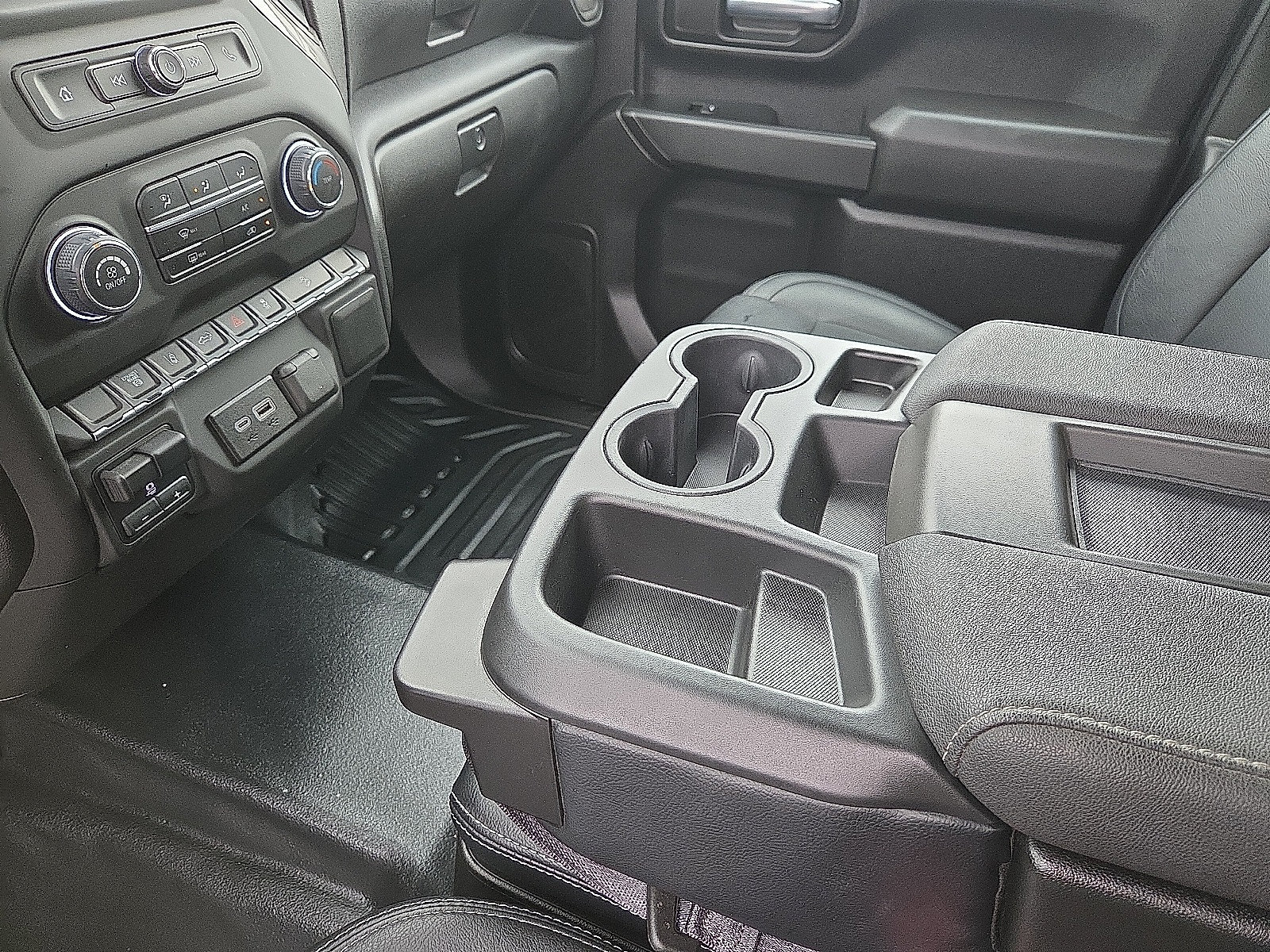 Used 2025 Chevrolet Silverado 2500 W/T AWD/4WD image 10
