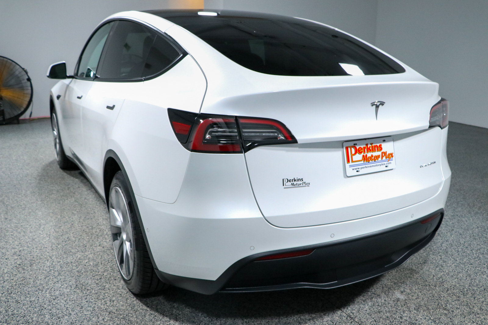 Used 2021 Tesla Model Y Long Range AWD/4WD image 9