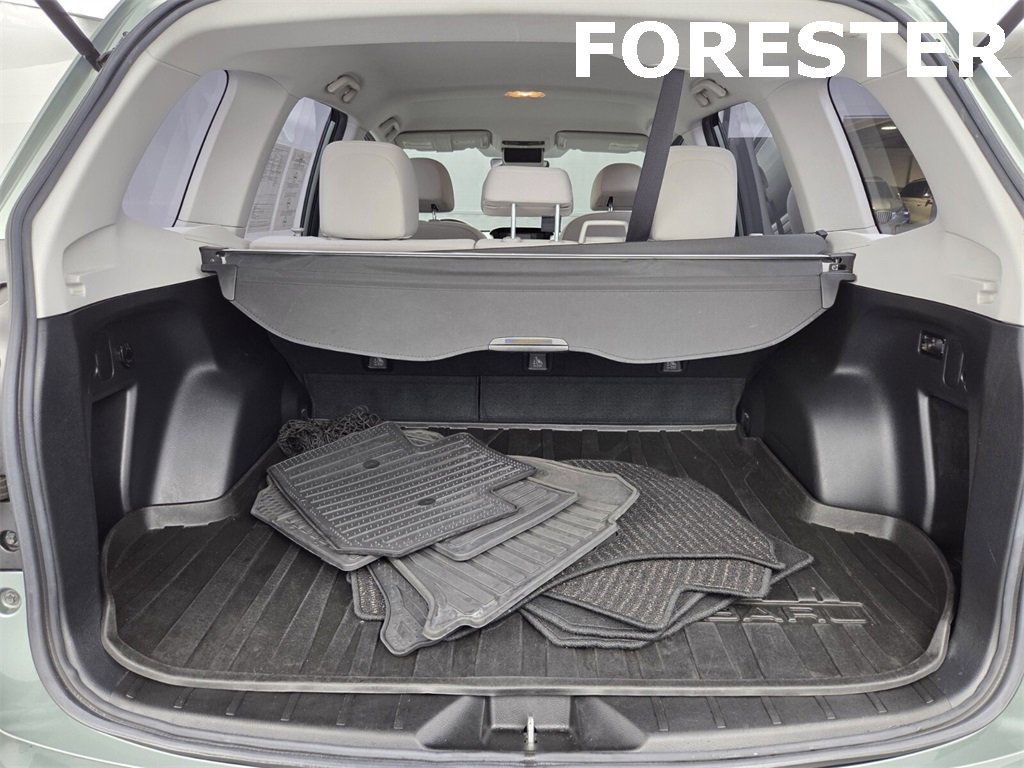 Used 2017 Subaru Forester 2.5i w/ Alloy Wheel Package image 21