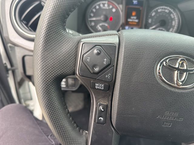 Used 2022 Toyota Tacoma TRD Sport image 13