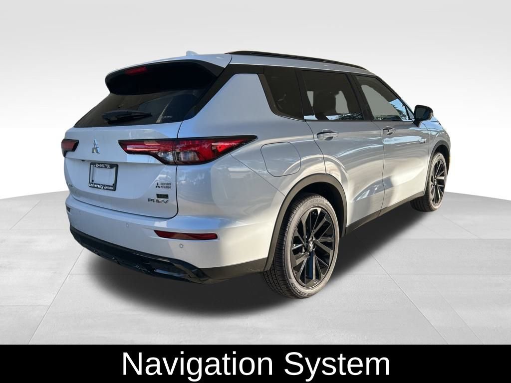 New 2025 Mitsubishi Outlander SEL Black Edition image 3