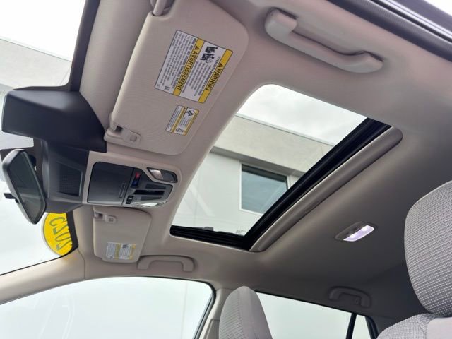 Used 2025 Subaru Outback Premium image 20
