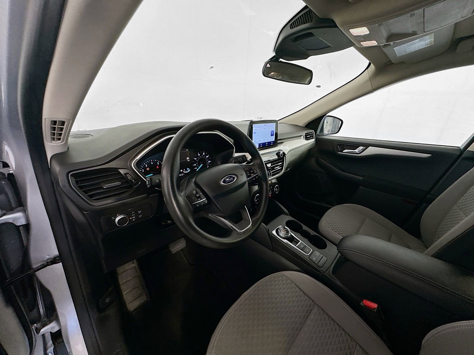 Used 2020 Ford Escape SE FWD image 9