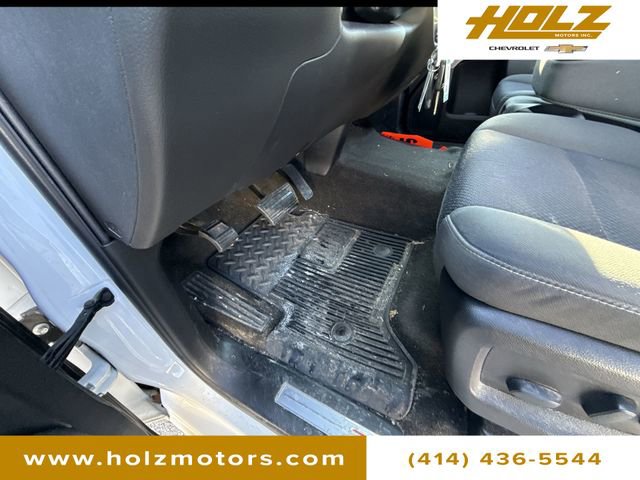 Certified 2018 Chevrolet Silverado 1500 LT w/ All Star Edition image 31