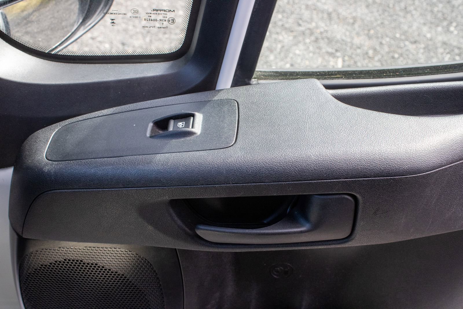 Used 2024 RAM ProMaster 2500 w/ Convenience Group image 8