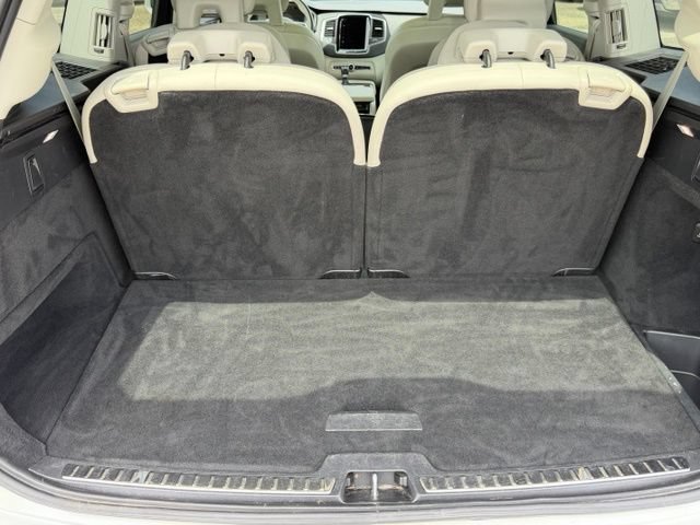 Used 2021 Volvo XC90 T5 Momentum FWD image 16
