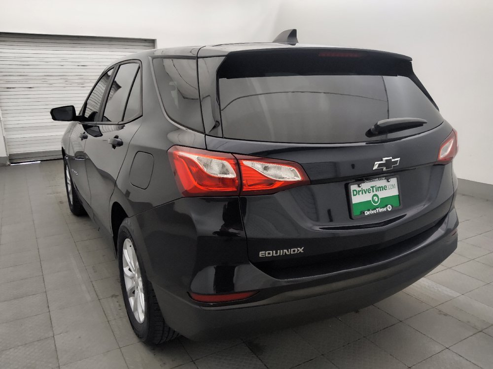 Used 2020 Chevrolet Equinox LS w/ LS Convenience Package FWD image 5