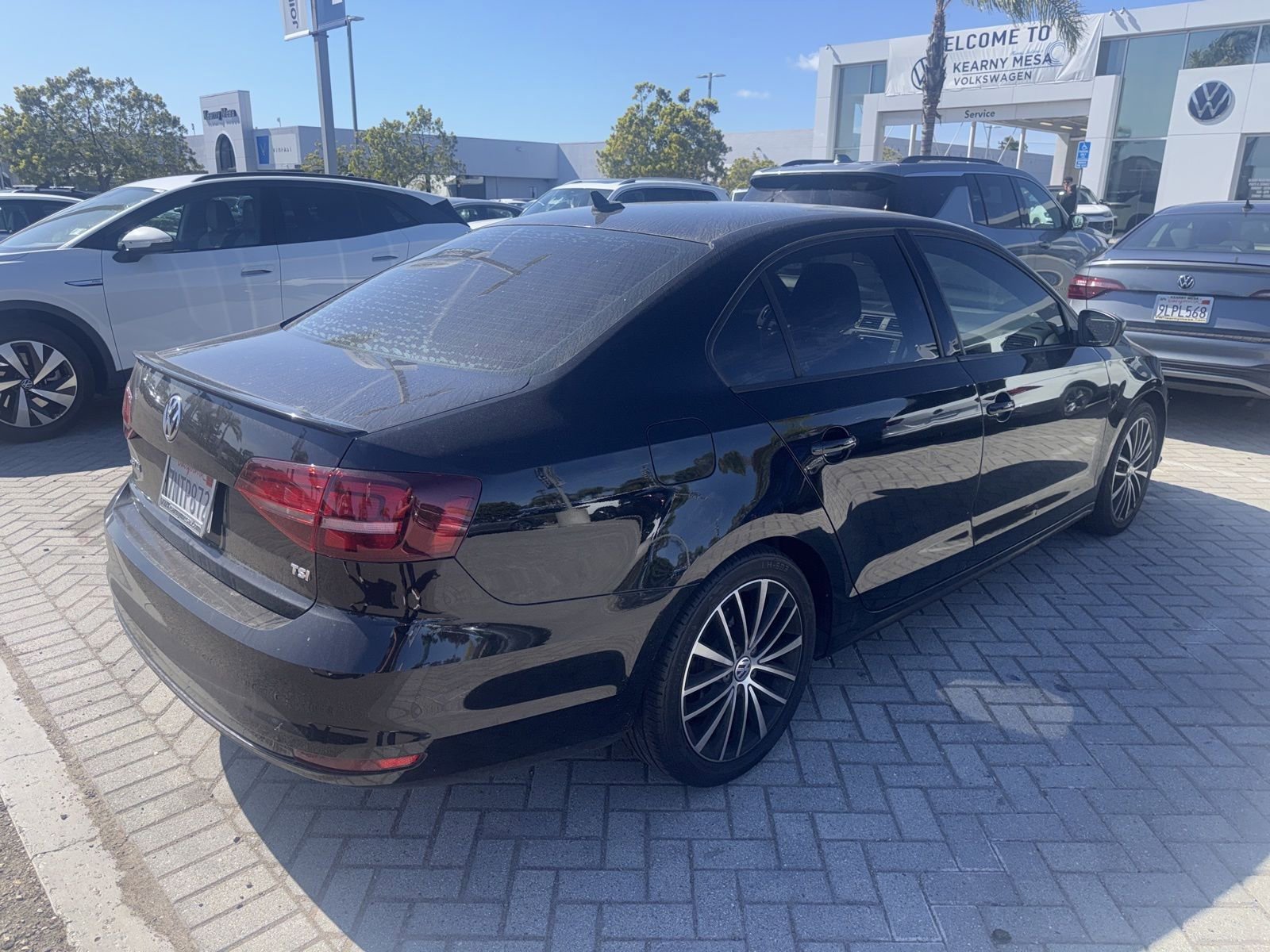 Used 2016 Volkswagen Jetta Sport FWD image 4