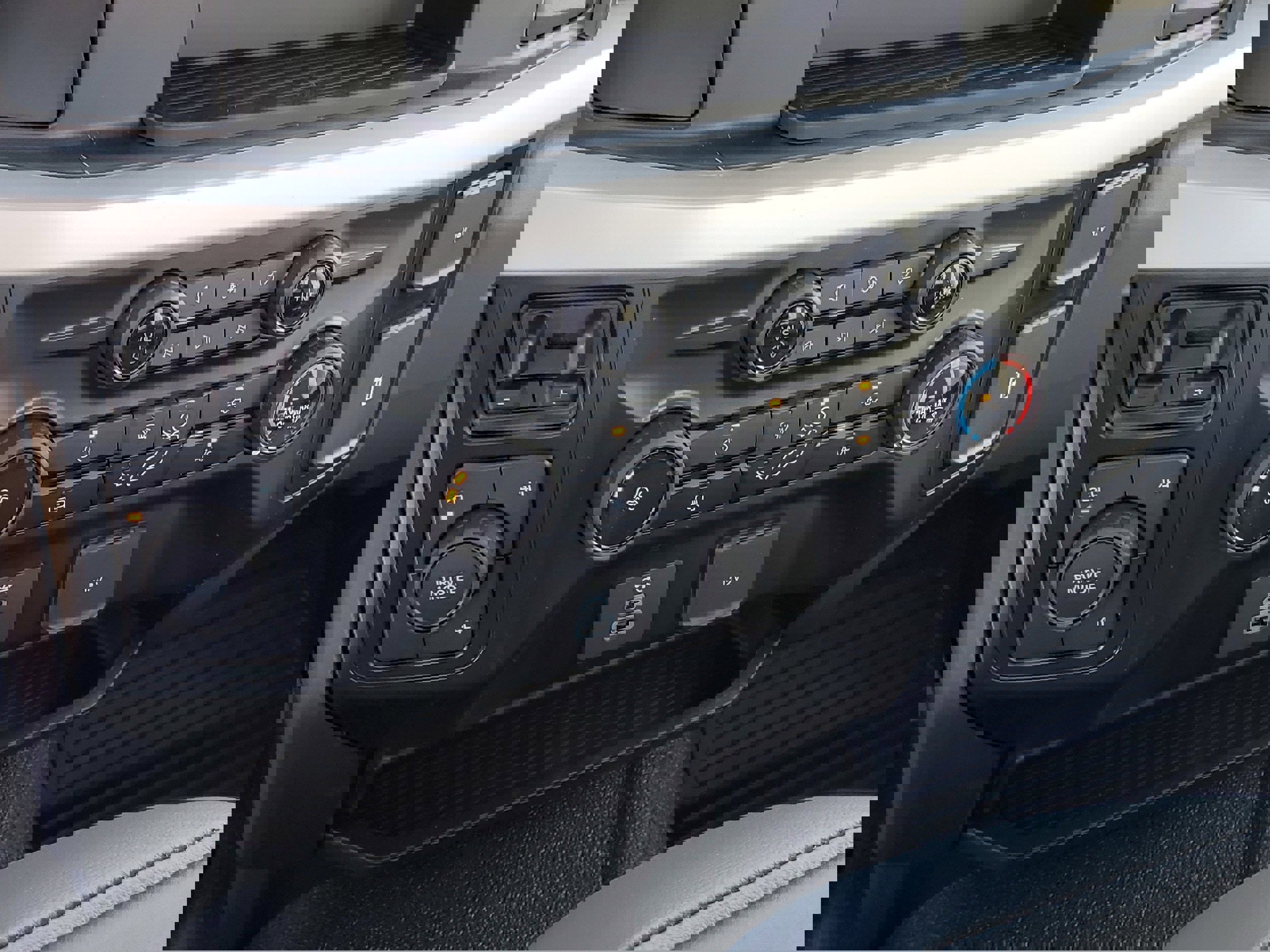 New 2024 Ford F450 XL w/ XL Chrome Package image 21