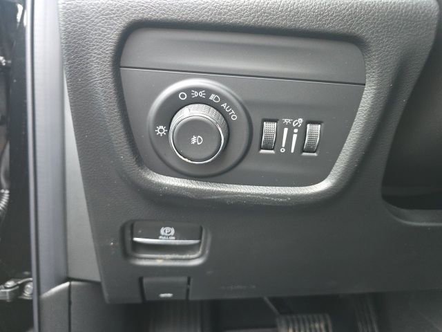 New 2025 Jeep Grand Cherokee L Limited w/ Luxury Tech Group II image 11