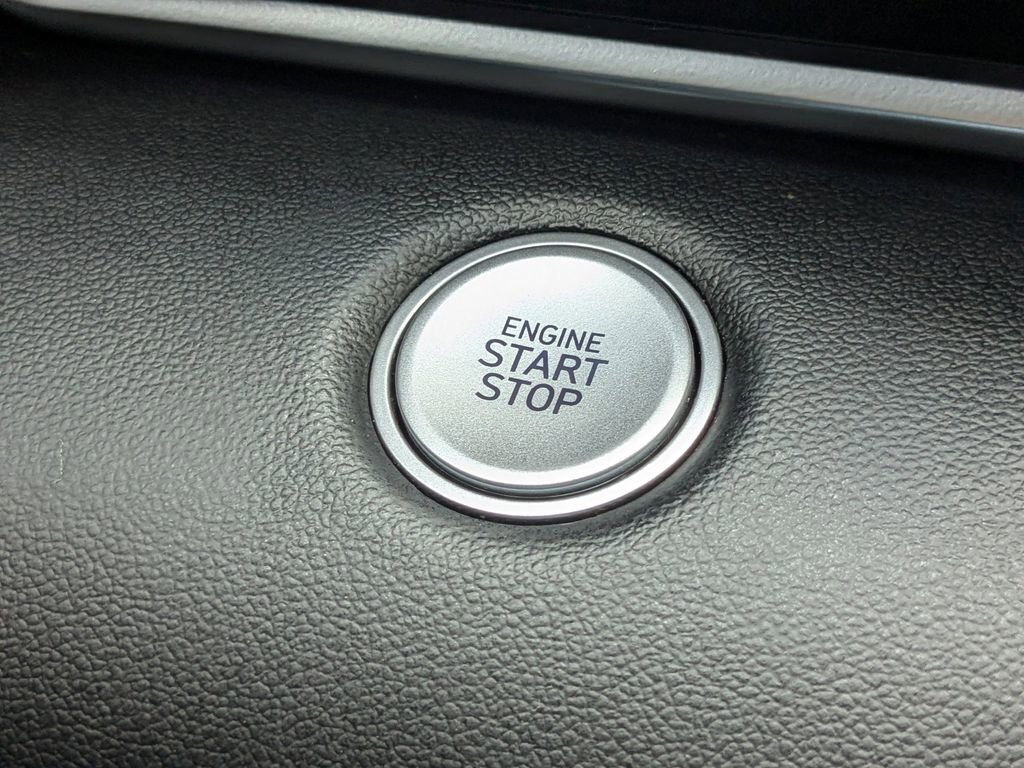 Used 2021 Hyundai Elantra SEL w/ Convenience Package image 25