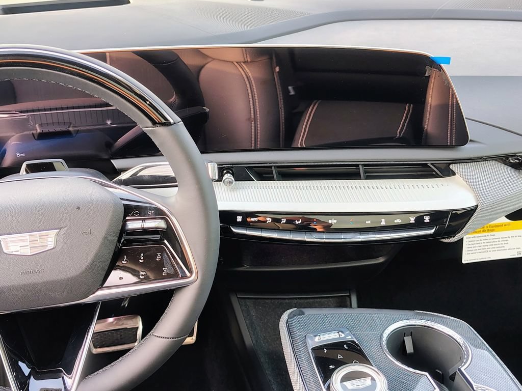 New 2027 Cadillac Optiq Premium Luxury AWD/4WD image 38