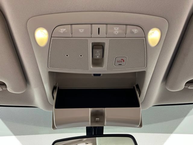 Used 2020 Nissan Pathfinder Platinum FWD image 36