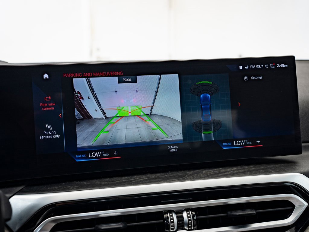 Used 2023 BMW 330i xDrive Sedan w/ M Sport Package image 28