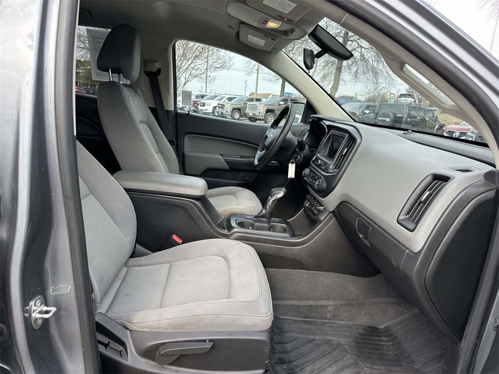 Used 2022 Chevrolet Colorado W/T image 9