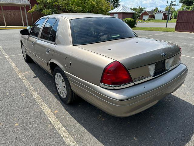 Used 2006 Ford Crown Victoria Police Interceptor RWD image 4