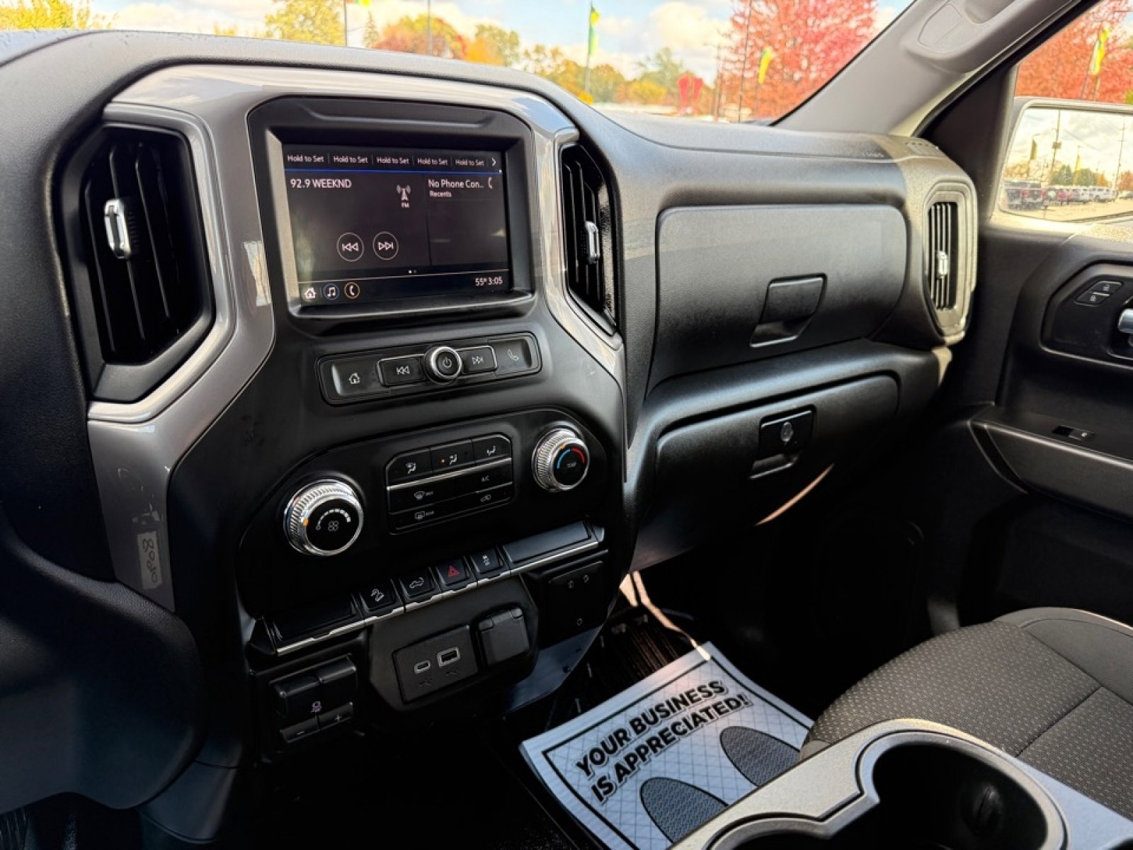 Used 2021 GMC Sierra 1500 4x4 Crew Cab w/ Sierra Value Package image 28