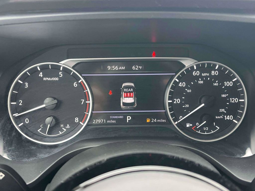 Used 2023 Nissan Rogue SV image 24