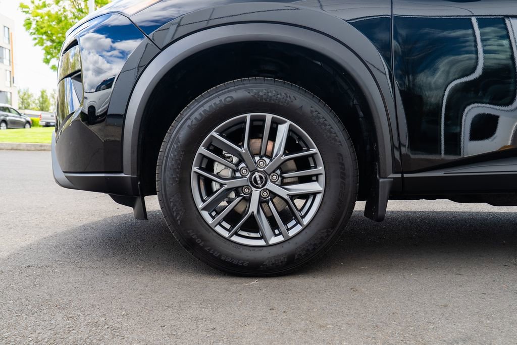 Certified 2025 Nissan Rogue S AWD/4WD image 7