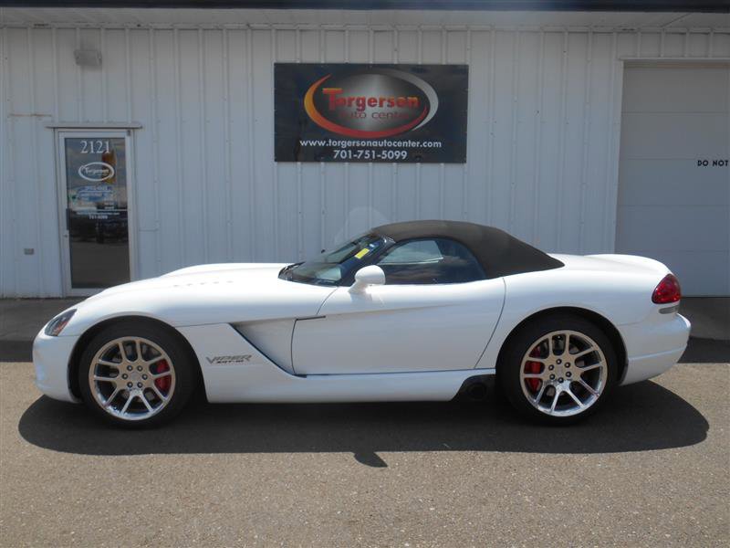 Used 2004 Dodge Viper SRT-10 image 4